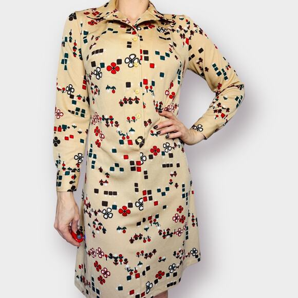 70s Tan Red and‎ Brown Floral Long Sleeve Day Dress - Picture 1 of 5